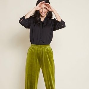 The Eugene Pant in Green Velvet